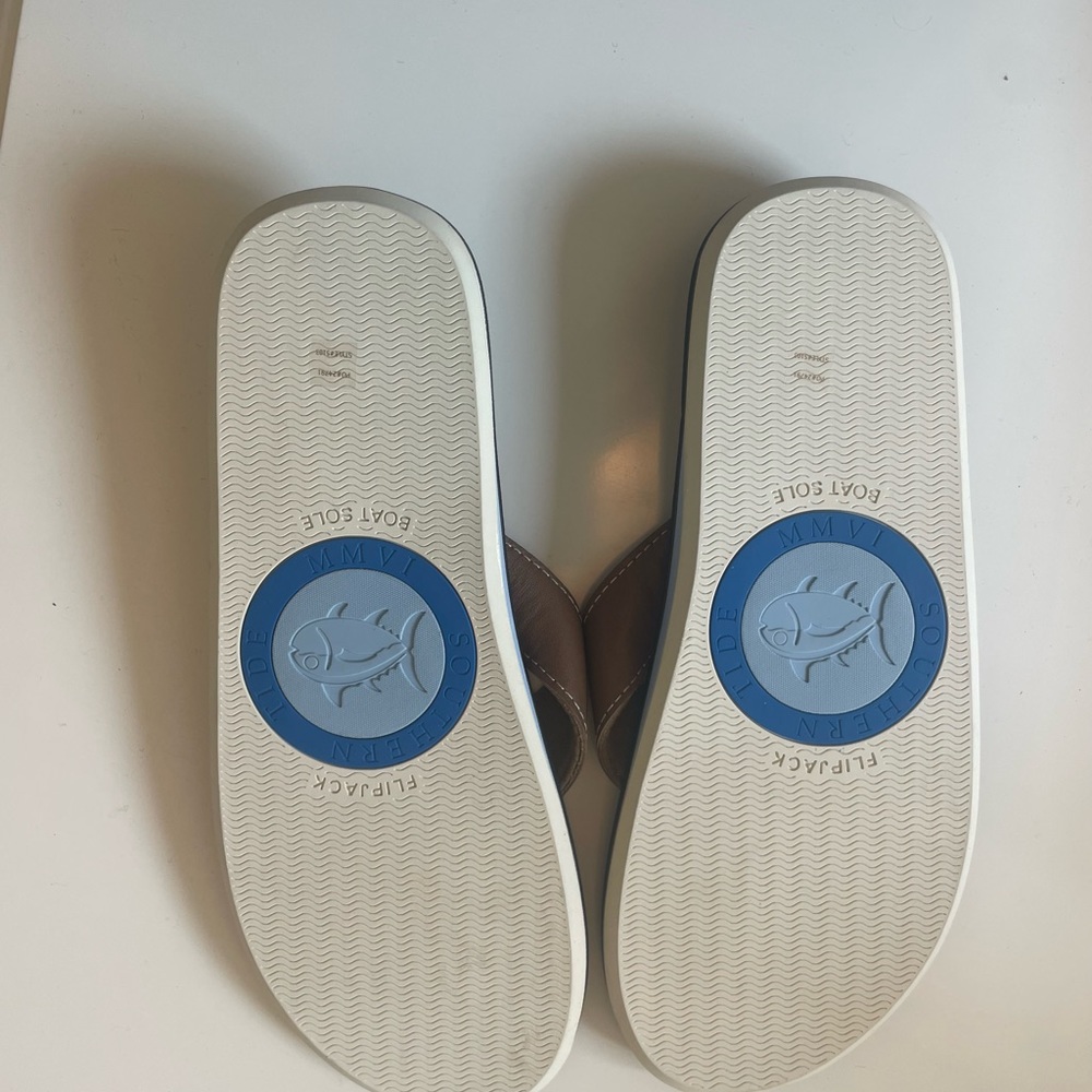 Southern Tide flip flops, brand new.